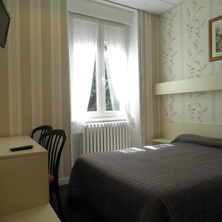 Hotel Saint Jean Vals-les-Bains Bilik gambar