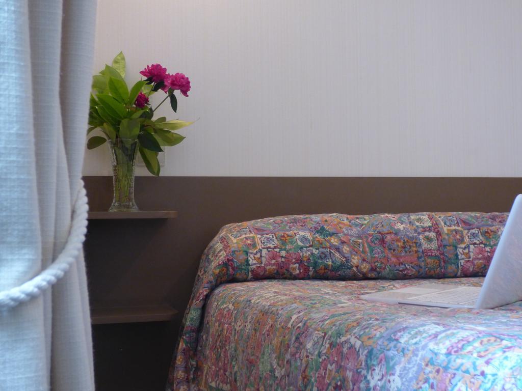 Hotel Saint Jean Vals-les-Bains Luaran gambar