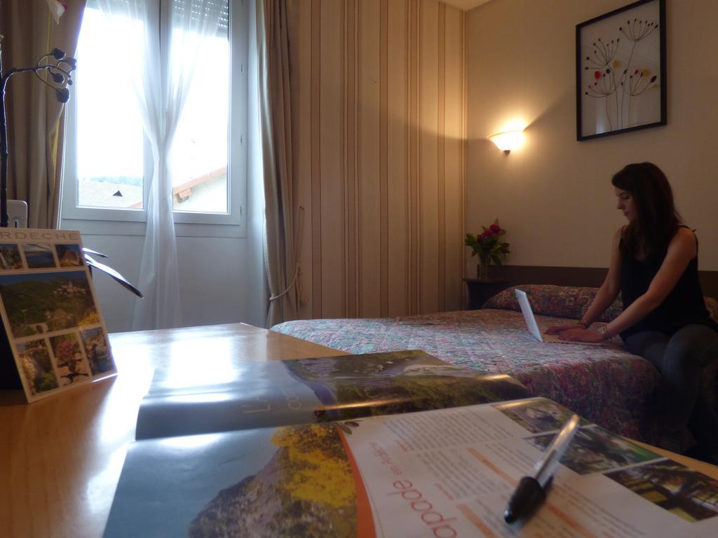 Hotel Saint Jean Vals-les-Bains Luaran gambar