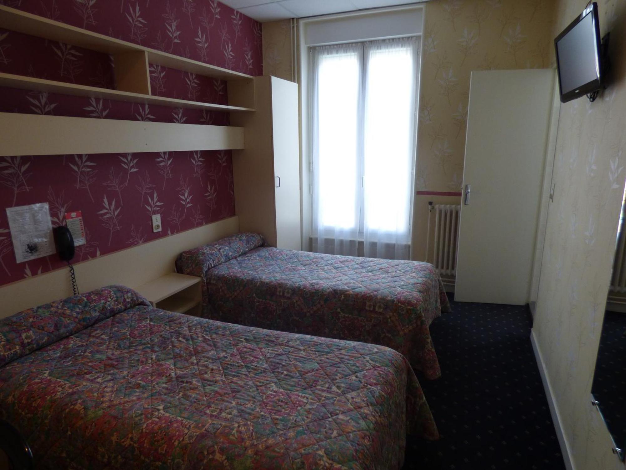 Hotel Saint Jean Vals-les-Bains Bilik gambar