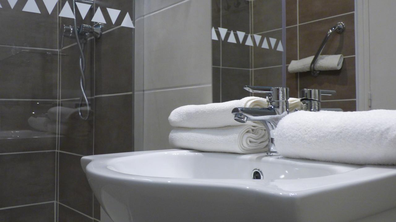 Hotel Saint Jean Vals-les-Bains Luaran gambar